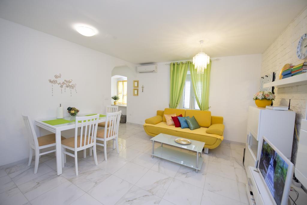 Apartment Dea Спліт Екстер'єр фото