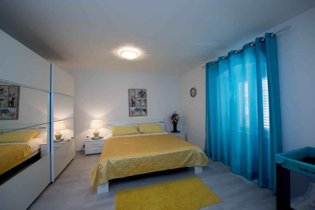 Apartment Dea Спліт Екстер'єр фото