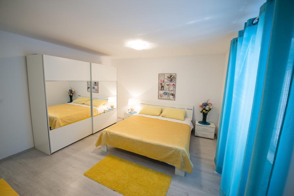 Apartment Dea Спліт Екстер'єр фото